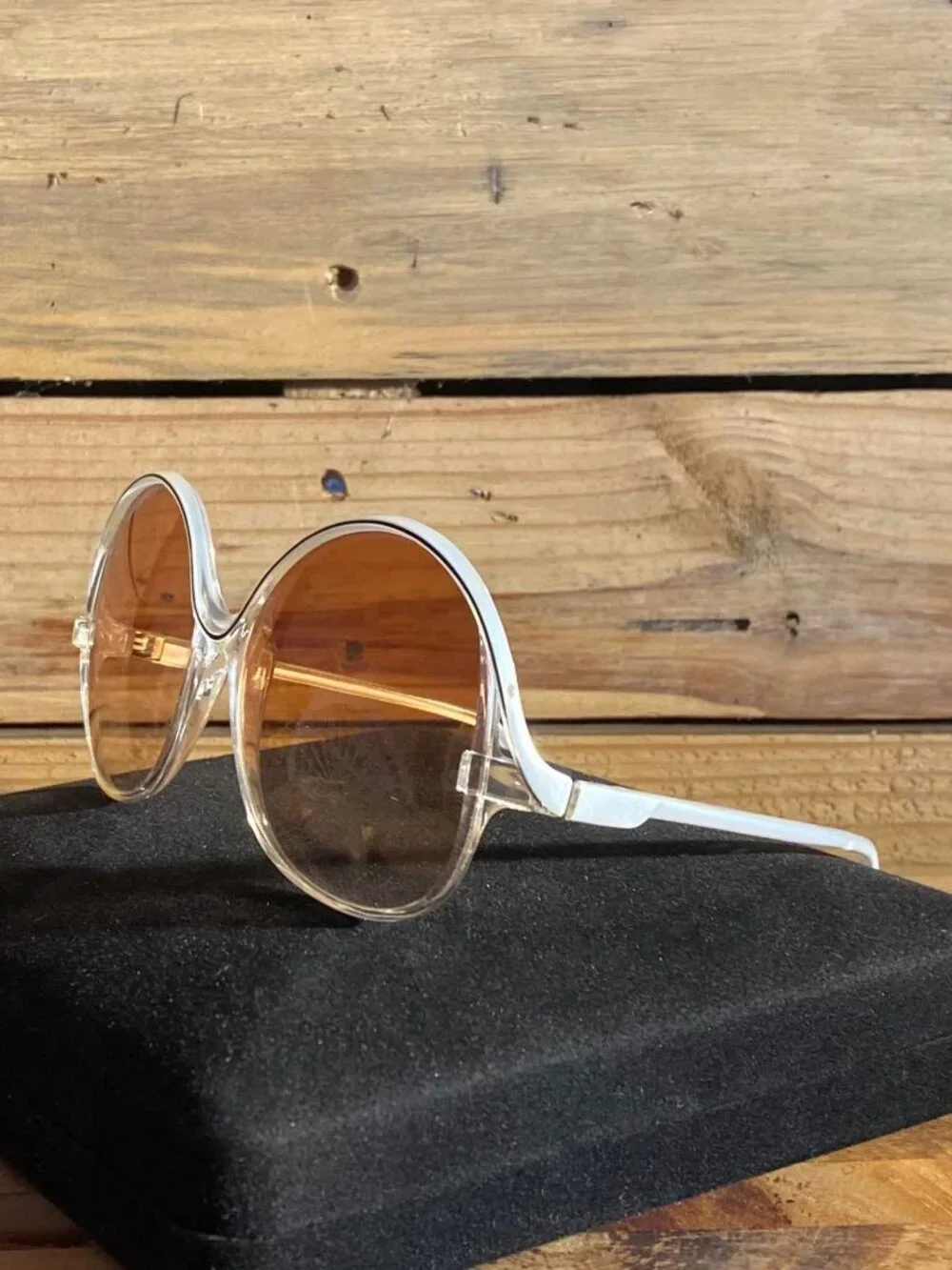 Vintage 1980s  Round Ultra Light Oversize Sunglasses